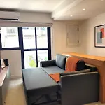 Qto&Sala Com Elegancia Em Copacabana |Mru 05/605
